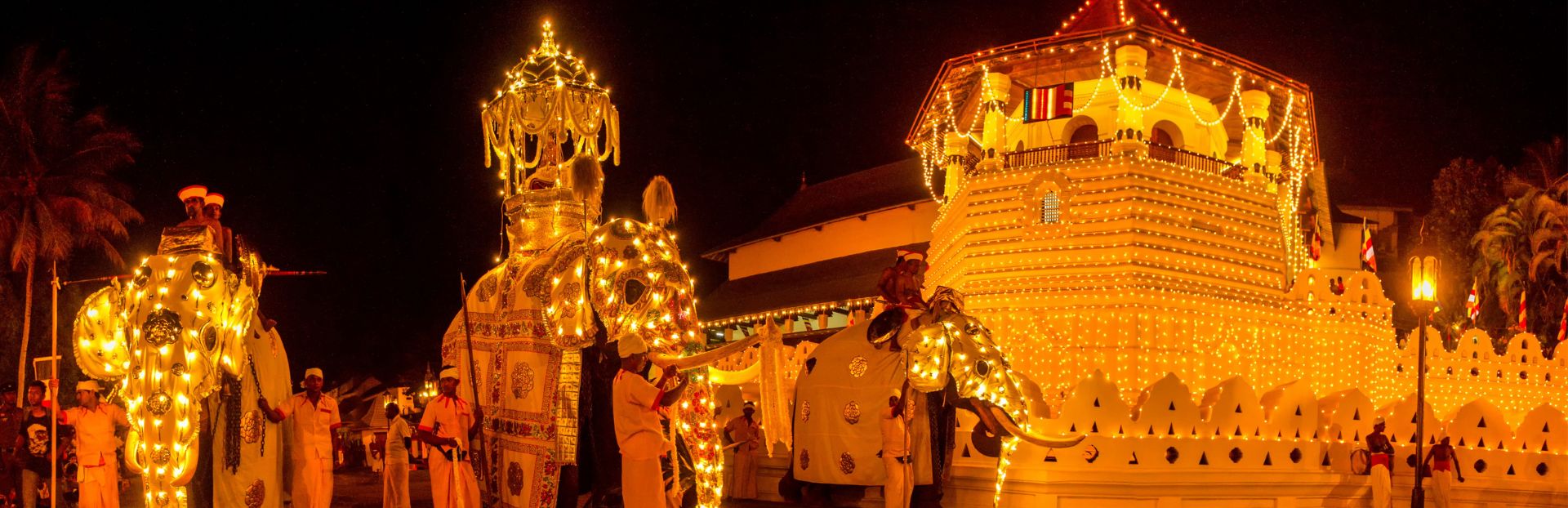 Where to stay for the perahera