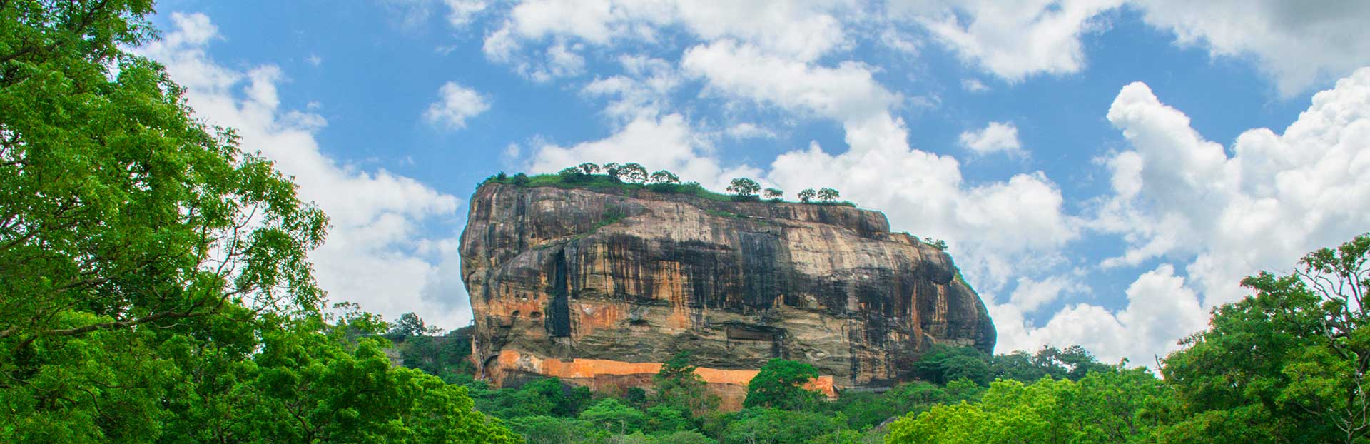 One Day Trip in Sri Lanka: Best & Most Beautiful Places to Visit